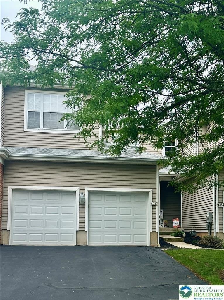 4312 Creek Road – photo 1