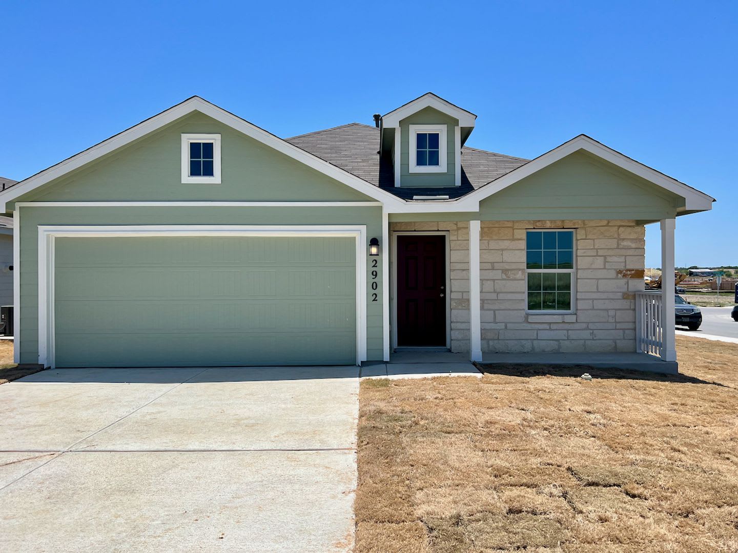 Awesome 4 Bed / 2 Bath – photo 1