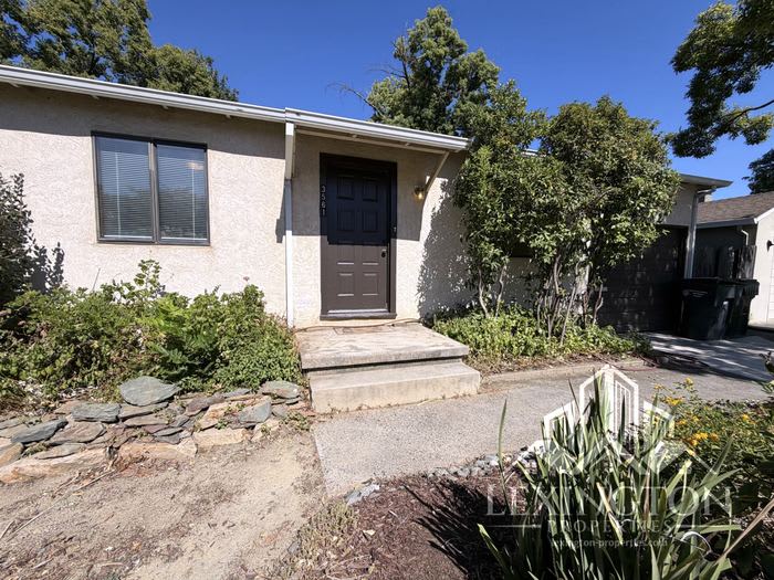 3561 David Way – photo 4