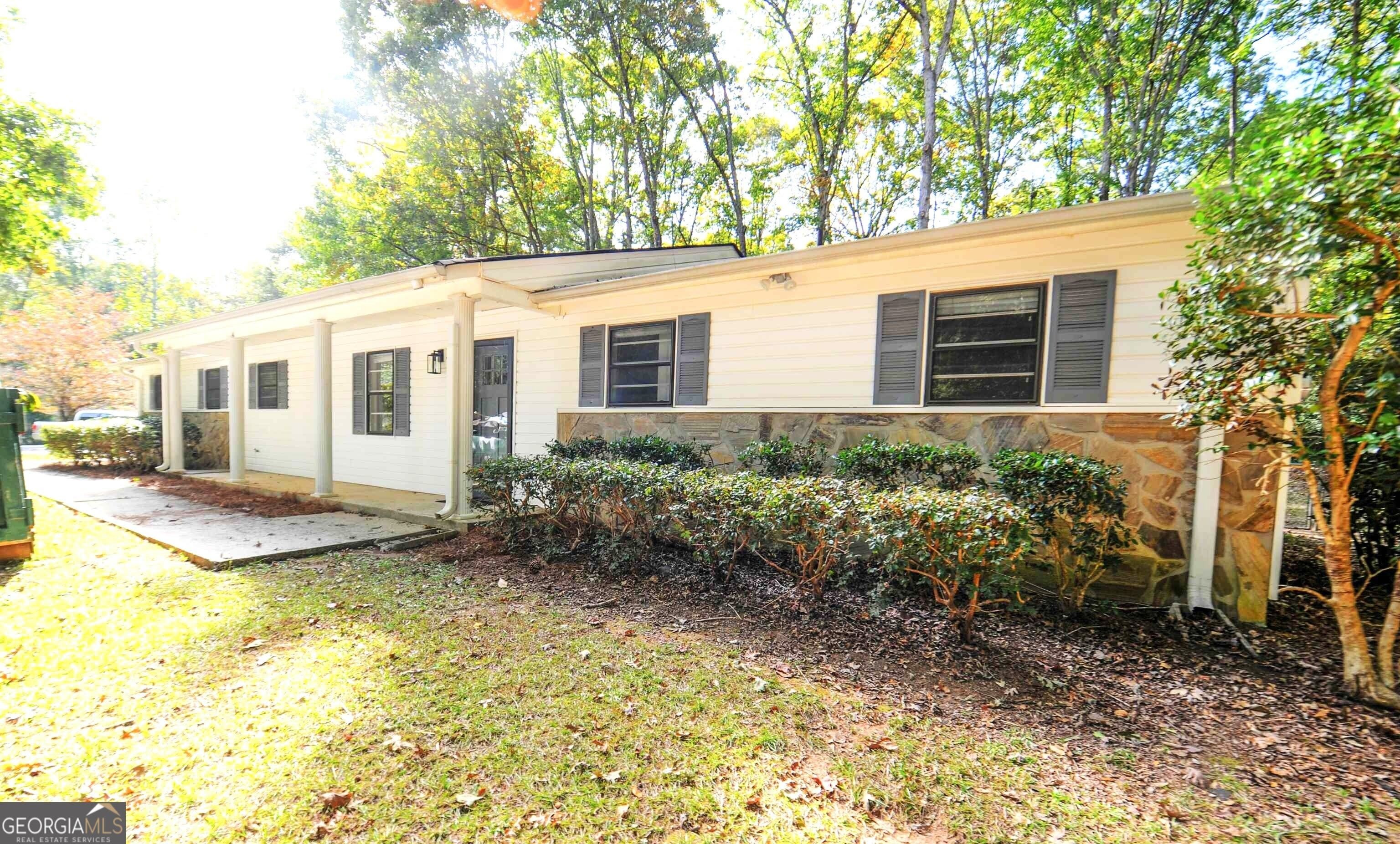 125 Brooks Drive – photo 2