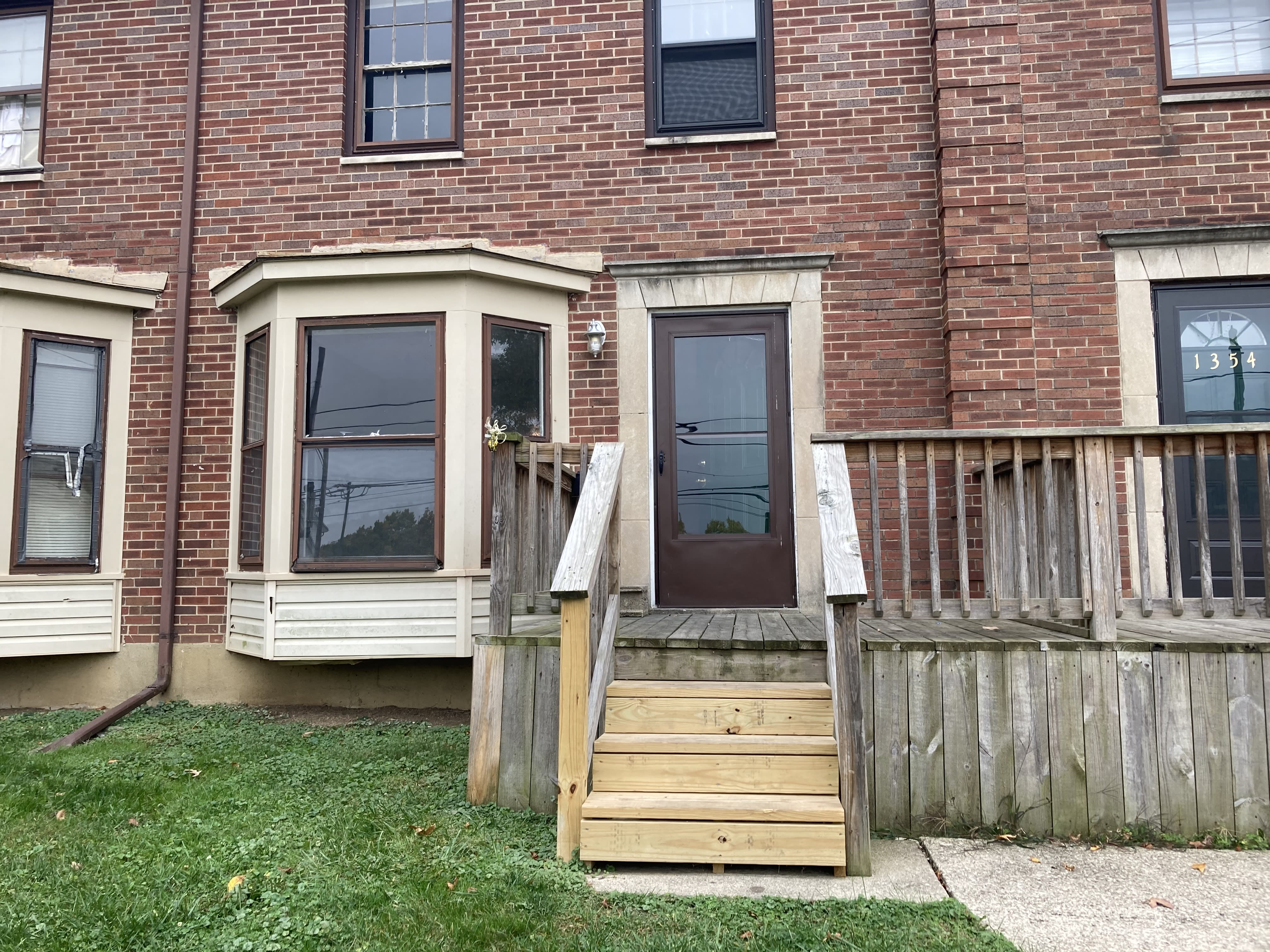 1356 Huffman Ave – photo 1