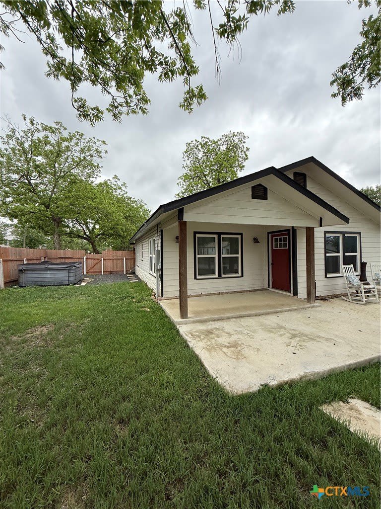 1428 Lee Street – photo 2