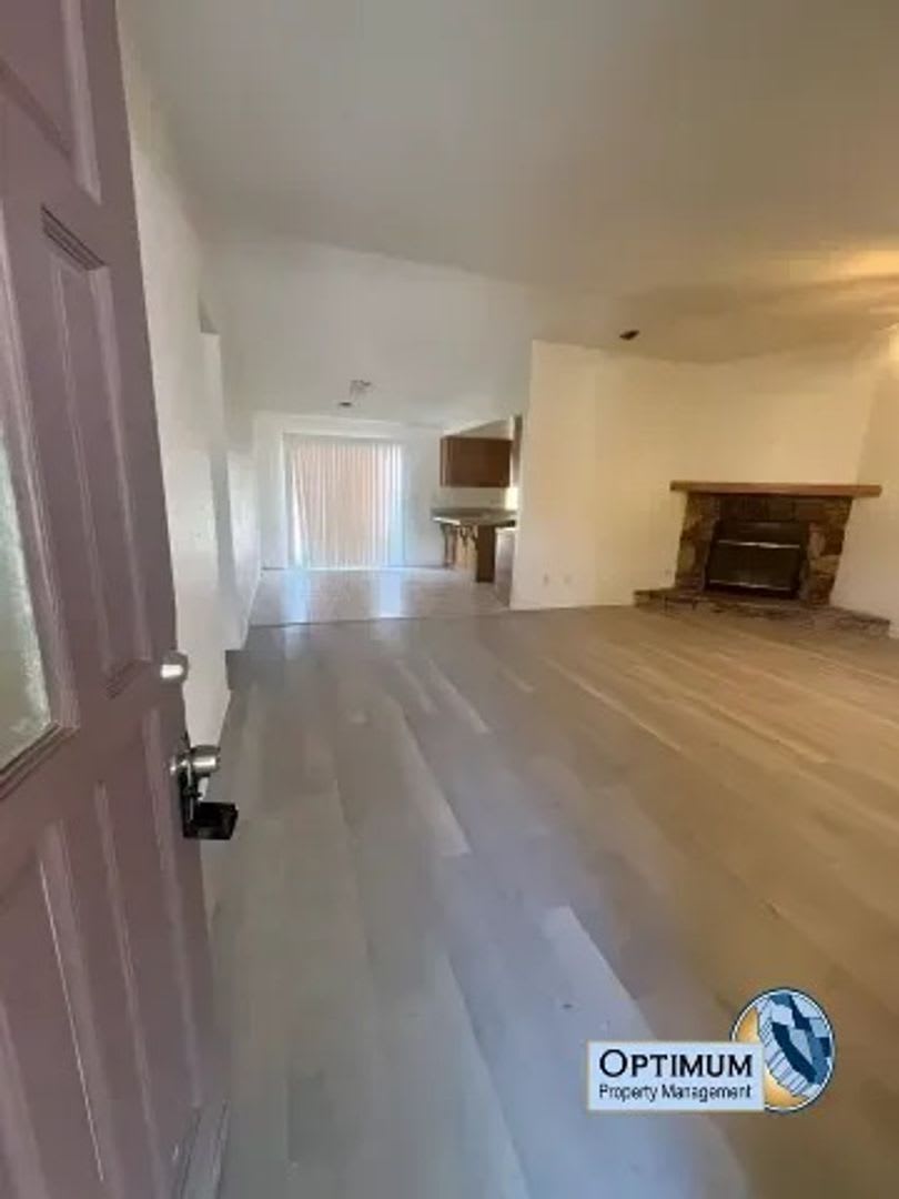 Spacious Victorville Home with Modern Flooring & Comfortable Living Space – photo 4