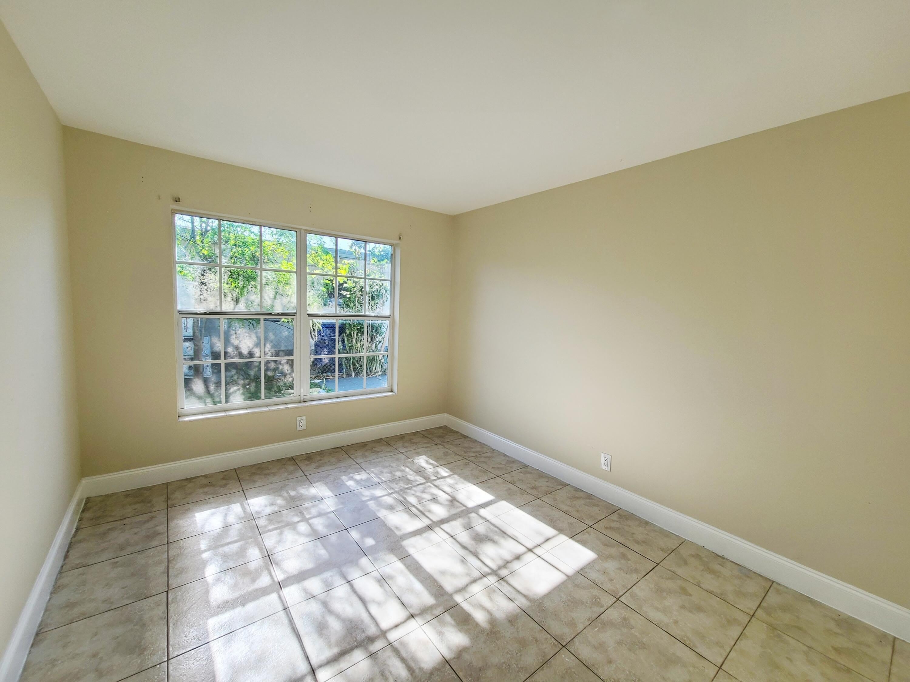 420 Blue Heron Boulevard – photo 2