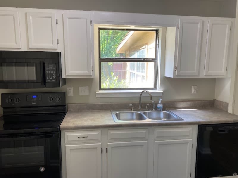 448 Oakland Road – photo 4