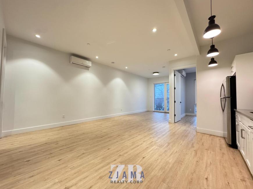 1613 Brooklyn Avenue – photo 3