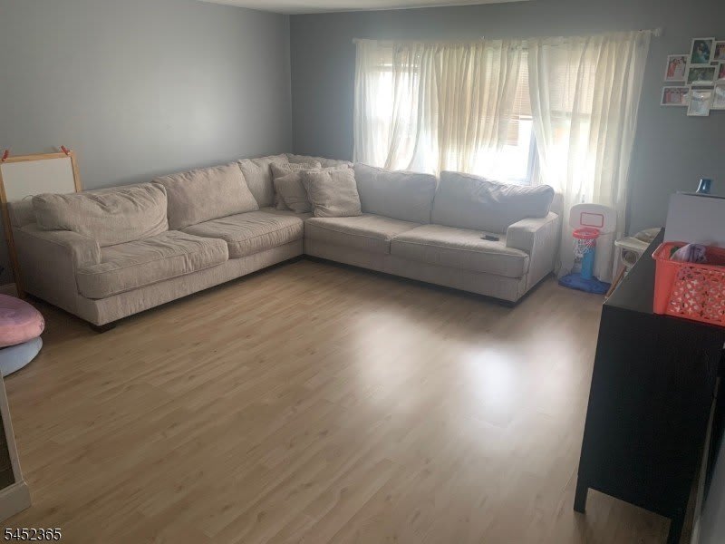 42 Brighton Ave – photo 3