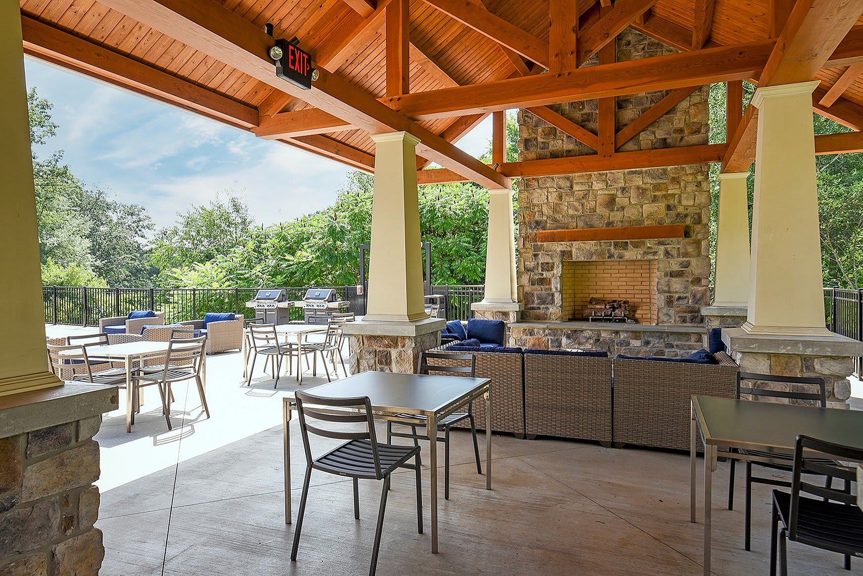 1319 University Drive – photo 5