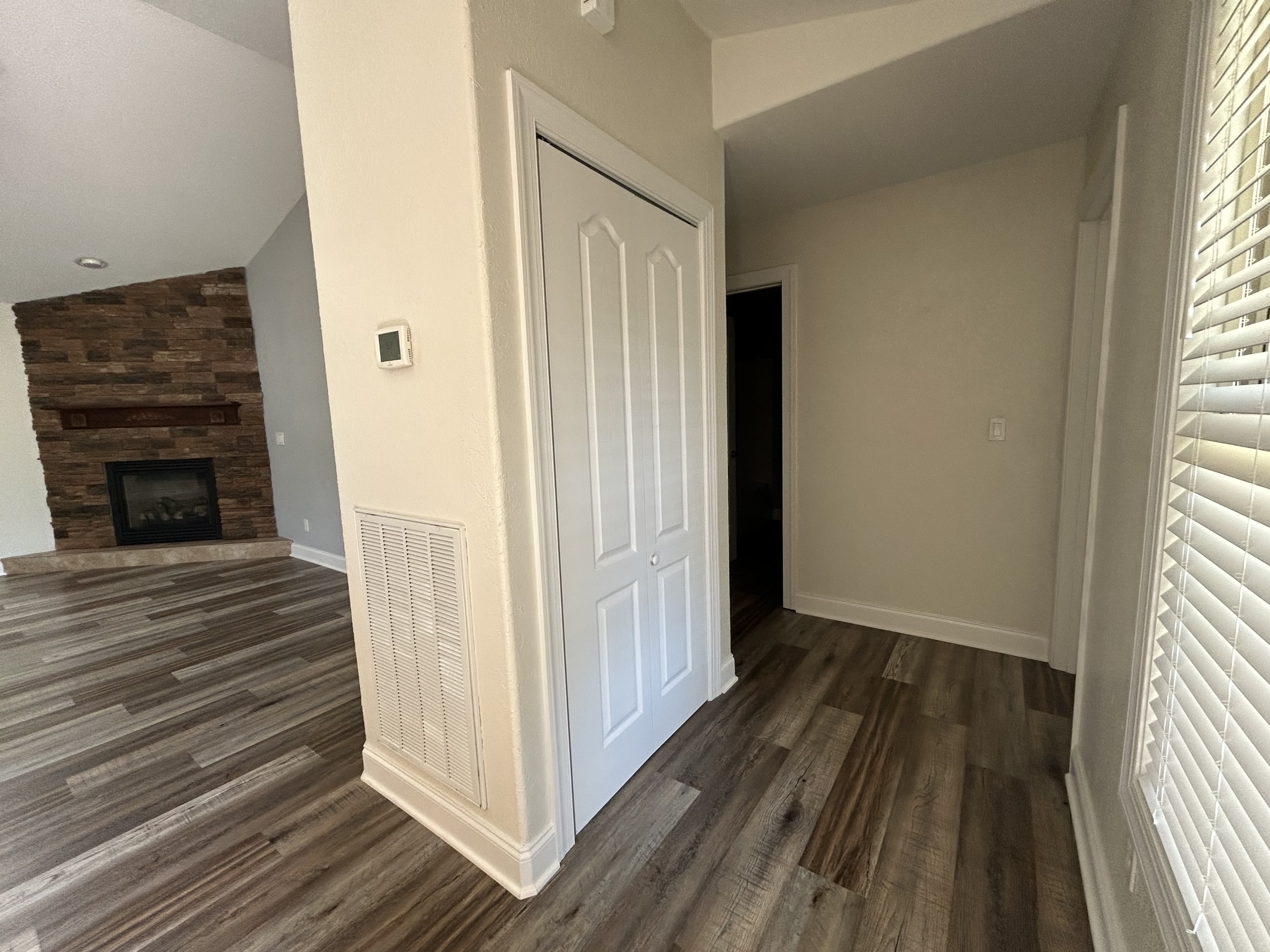 40 Brooks Lane – photo 4