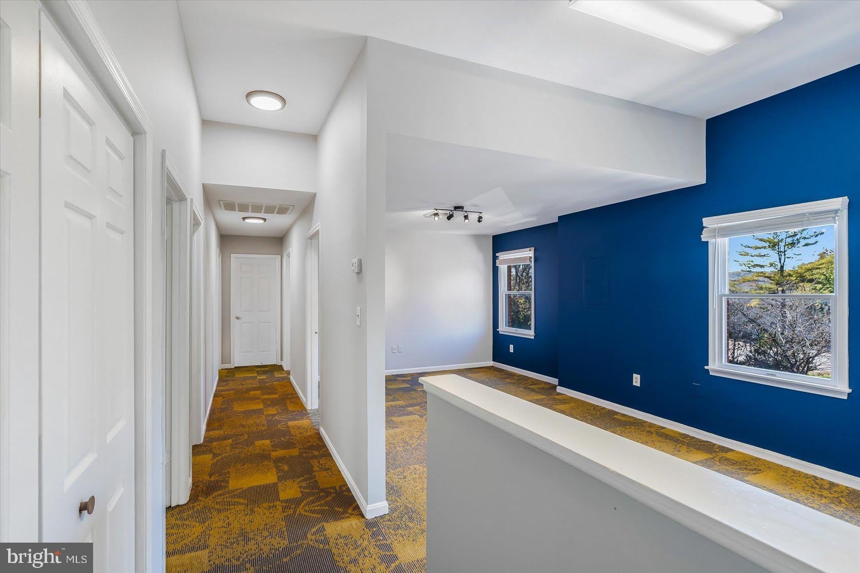 111 WARREN Road – photo 5