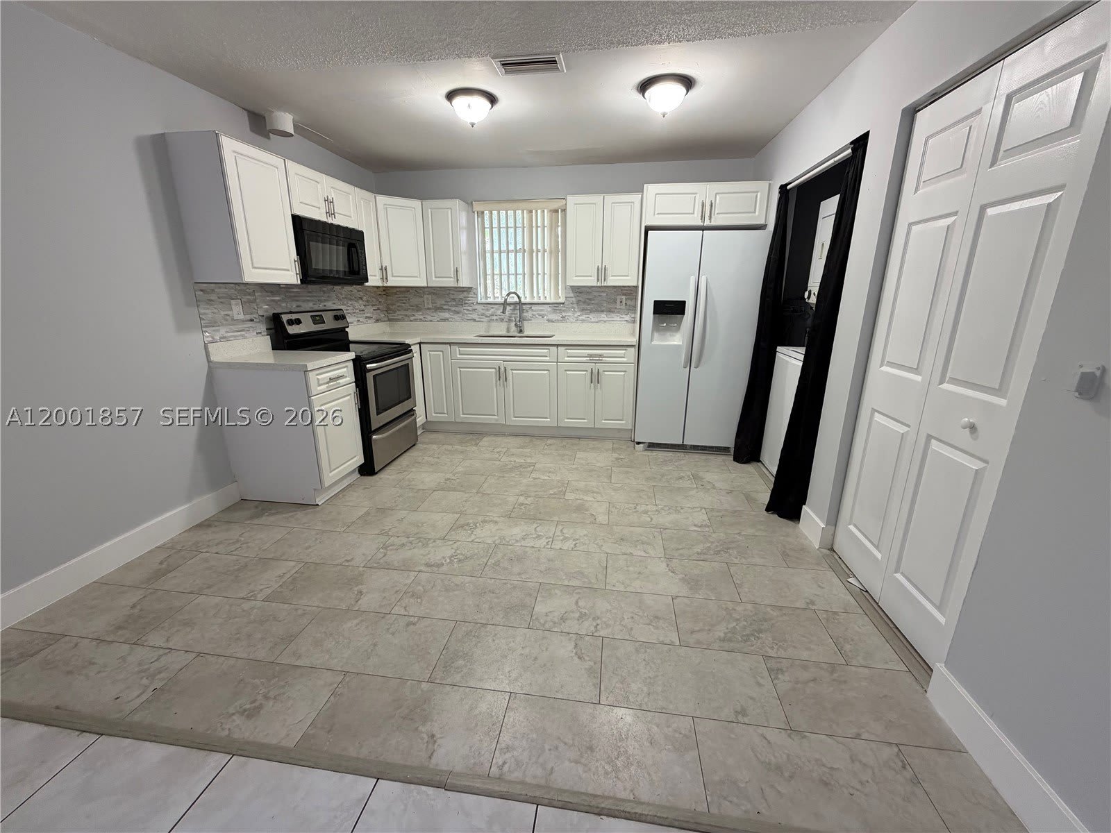 6316 Lincoln St – photo 5