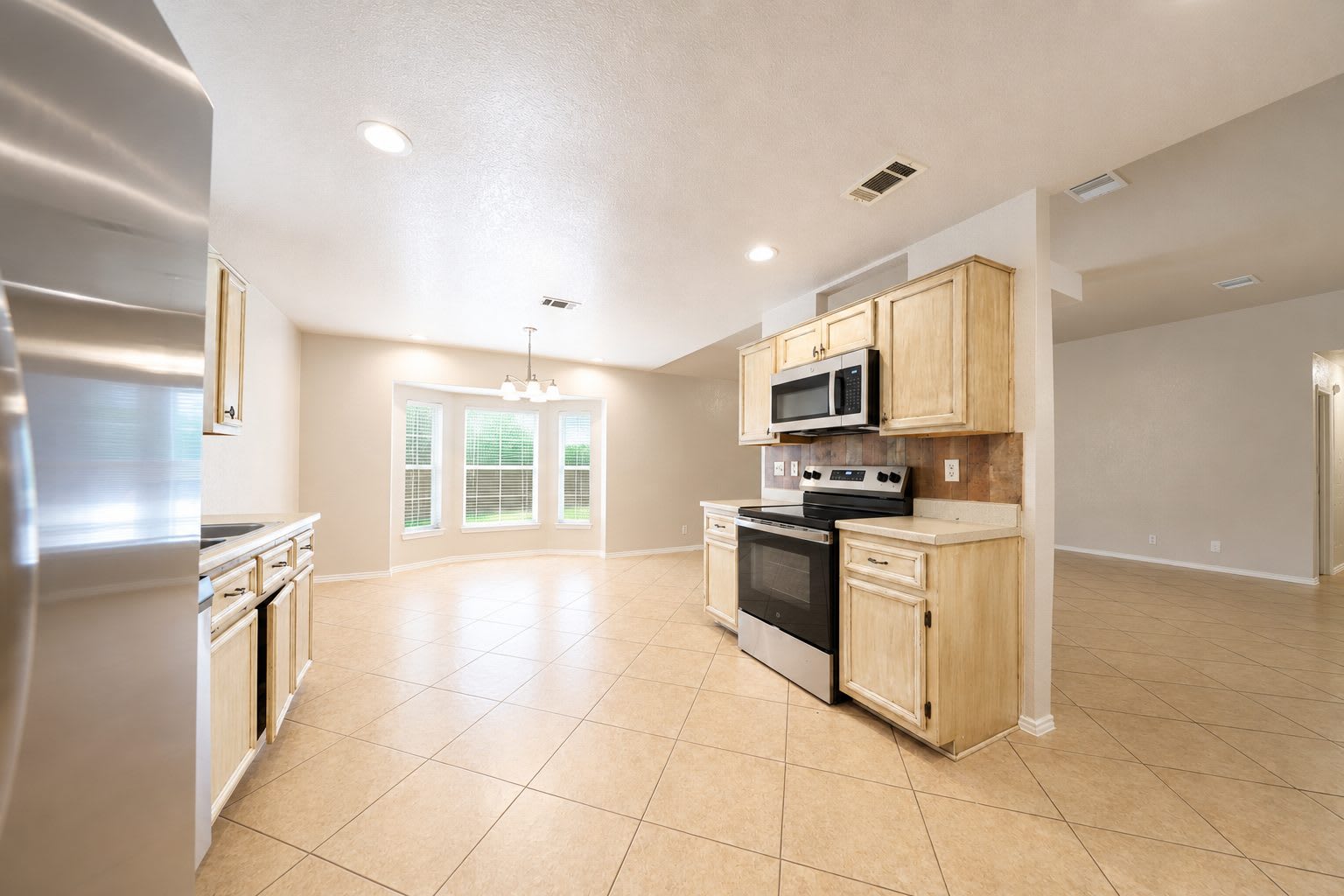 4400 Wade Dr – photo 5