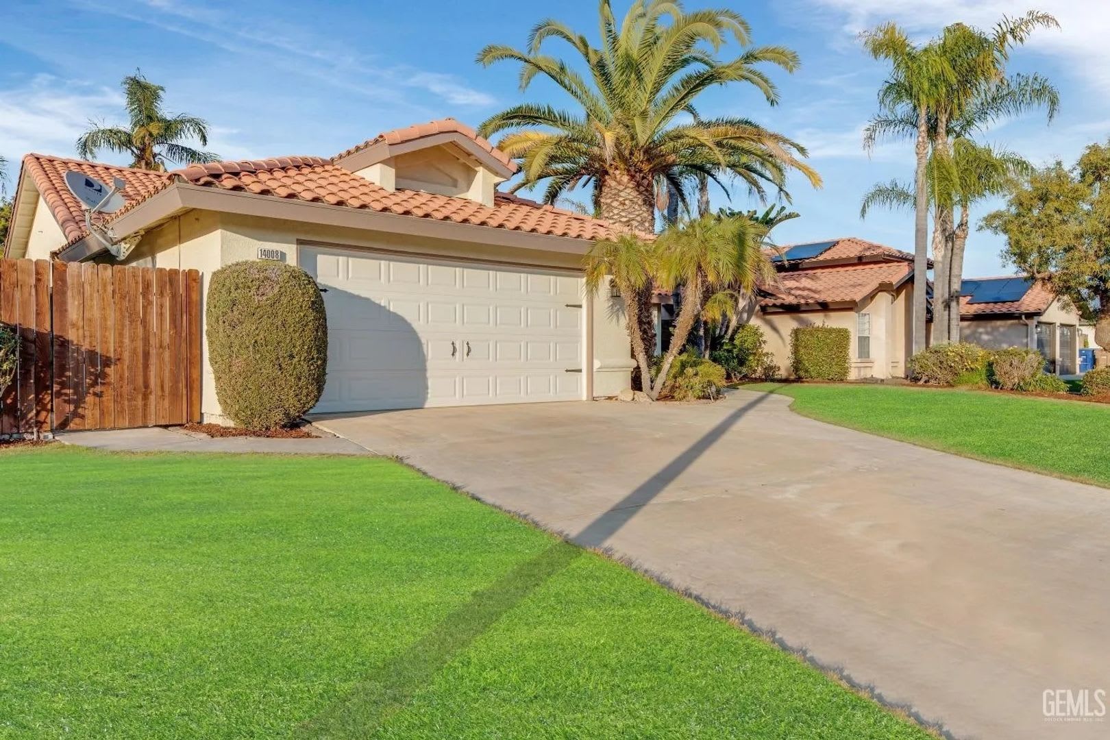 14004 Las Entradas Gorgeous Nw Remodeled Home With Pool And Spa Remodeled With Putting Green And Astroturf Call Today 3295Rent And 3295Deposit – photo 3
