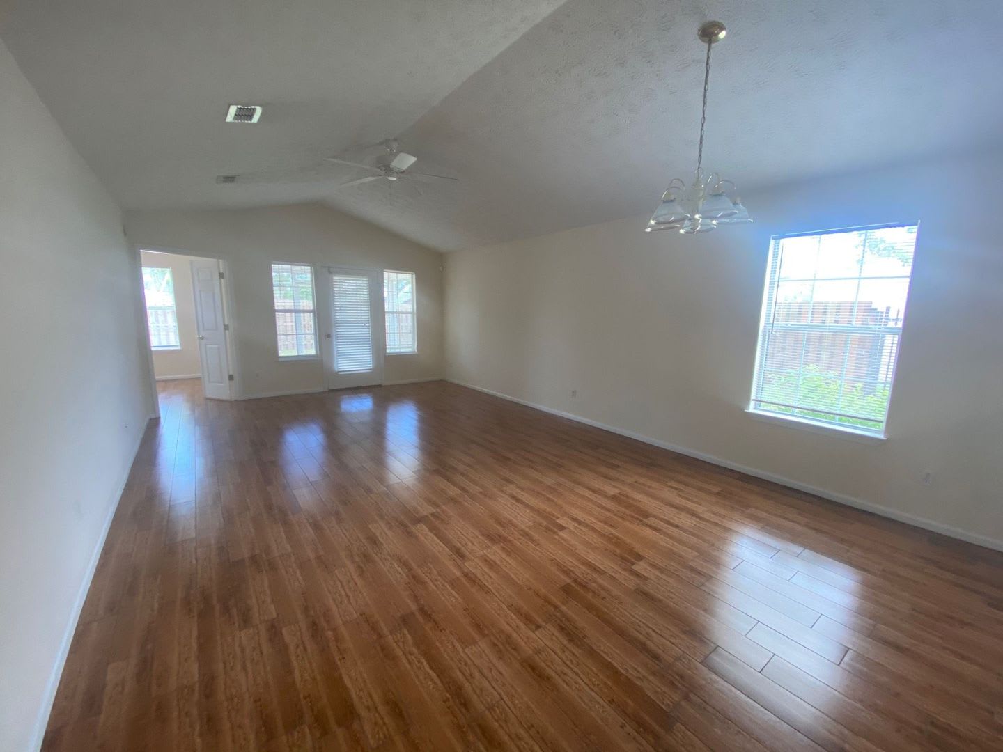 Cozy 3Bed 2Ba Home On A Quiet Cul De Sac Conveniently Located To Dining Shopping Tyndall Afb Military Special – photo 2
