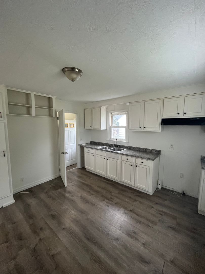 2 Bedroom House – photo 2