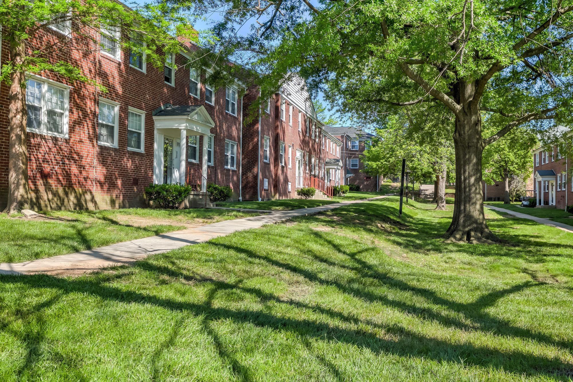 Loch Raven Village Apartments – photo 4