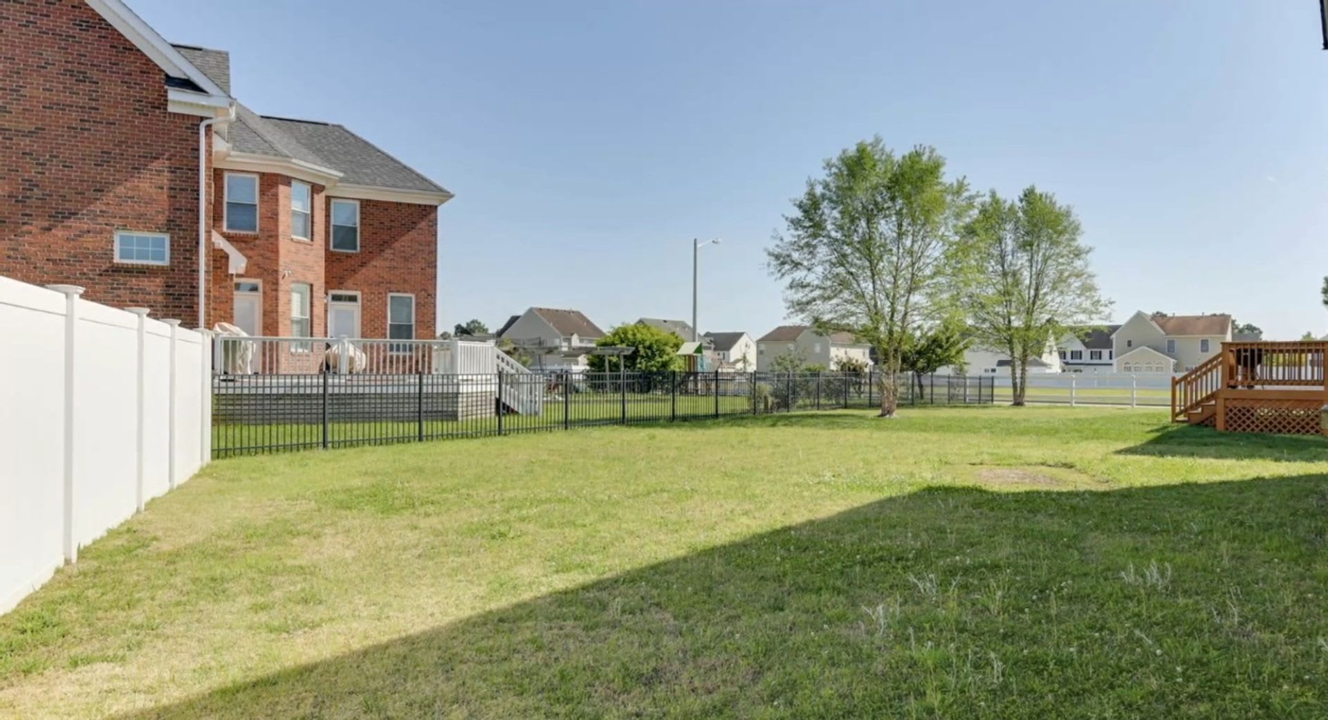 Spacious 5Br House In Suffolk – photo 4