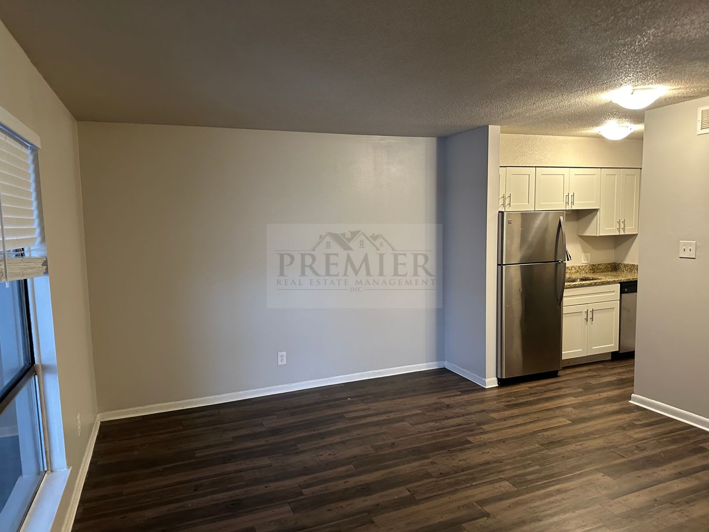 6023 Barton Dr Shawnee Ks 66203 1 Bed 1 Bath Rent 850 Deposit 850 60 West Apartments – photo 4