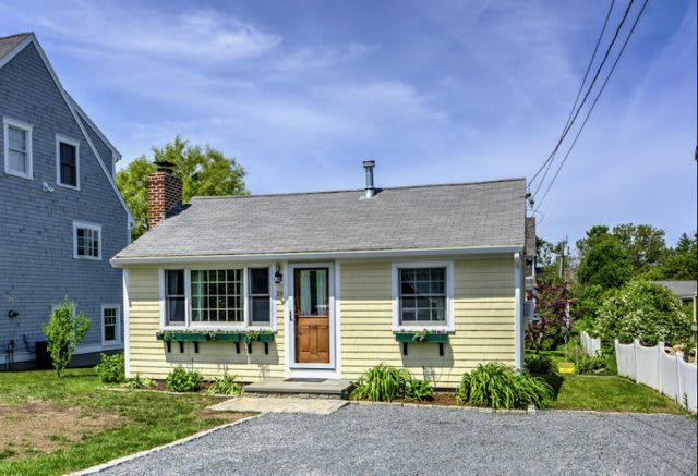 29 Almy Ave – photo 1