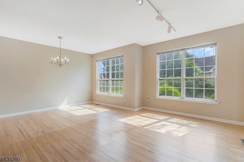 49 Wildflower Ln – photo 5