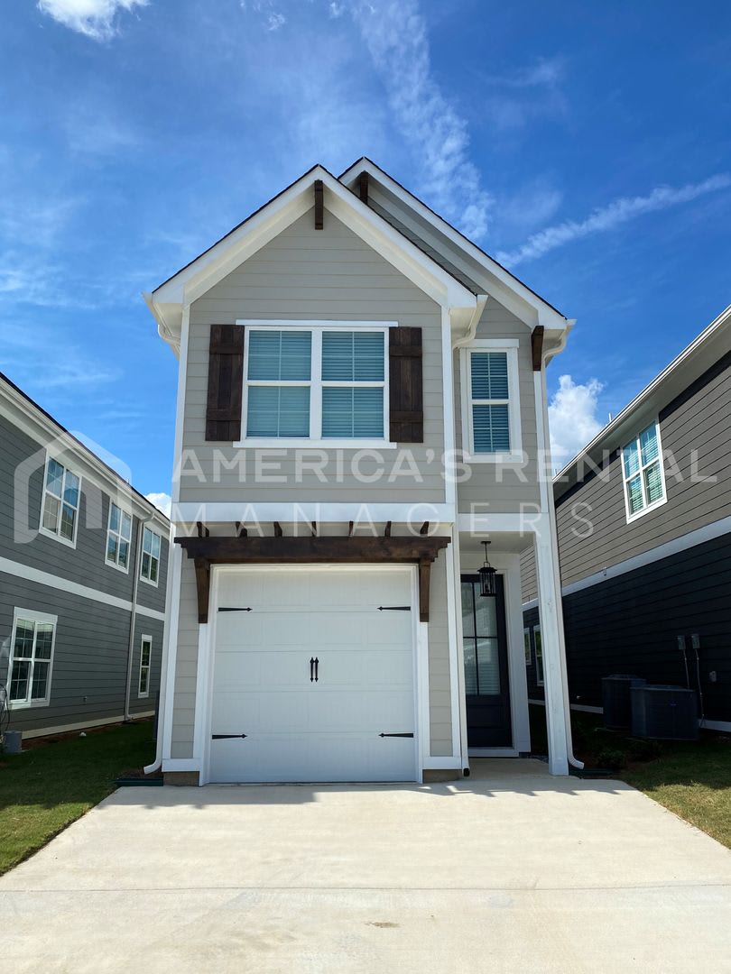 Home for Rent in Calera, AL!! – photo 1