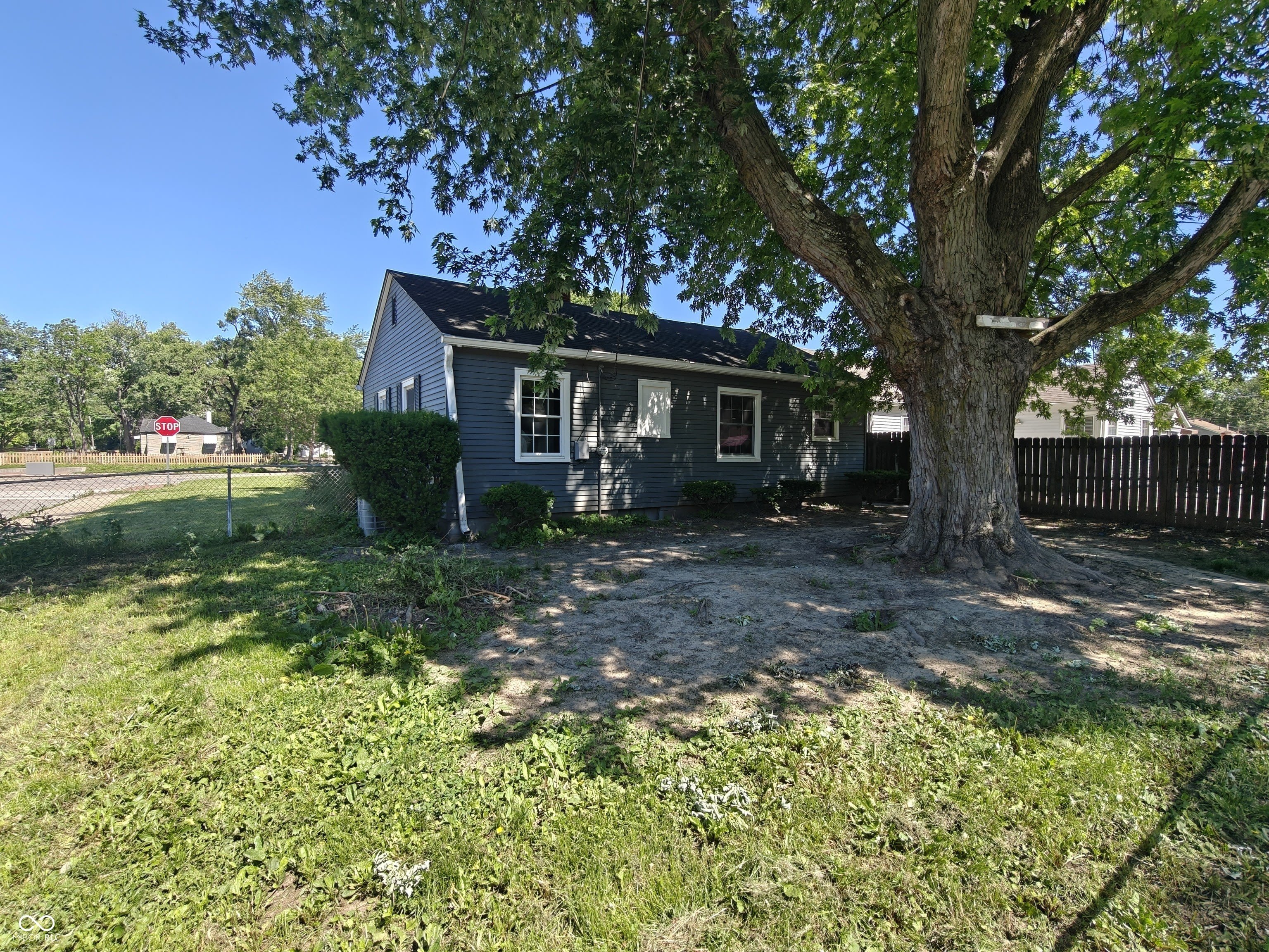 1942 N Emerson Avenue – photo 2