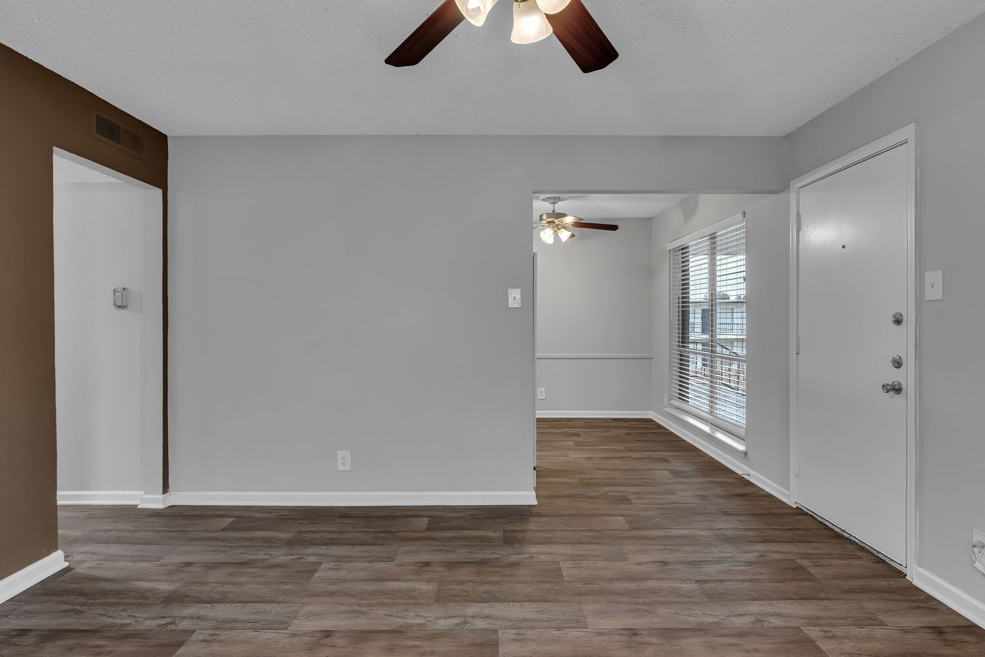 Glen Oaks Apartments – photo 3