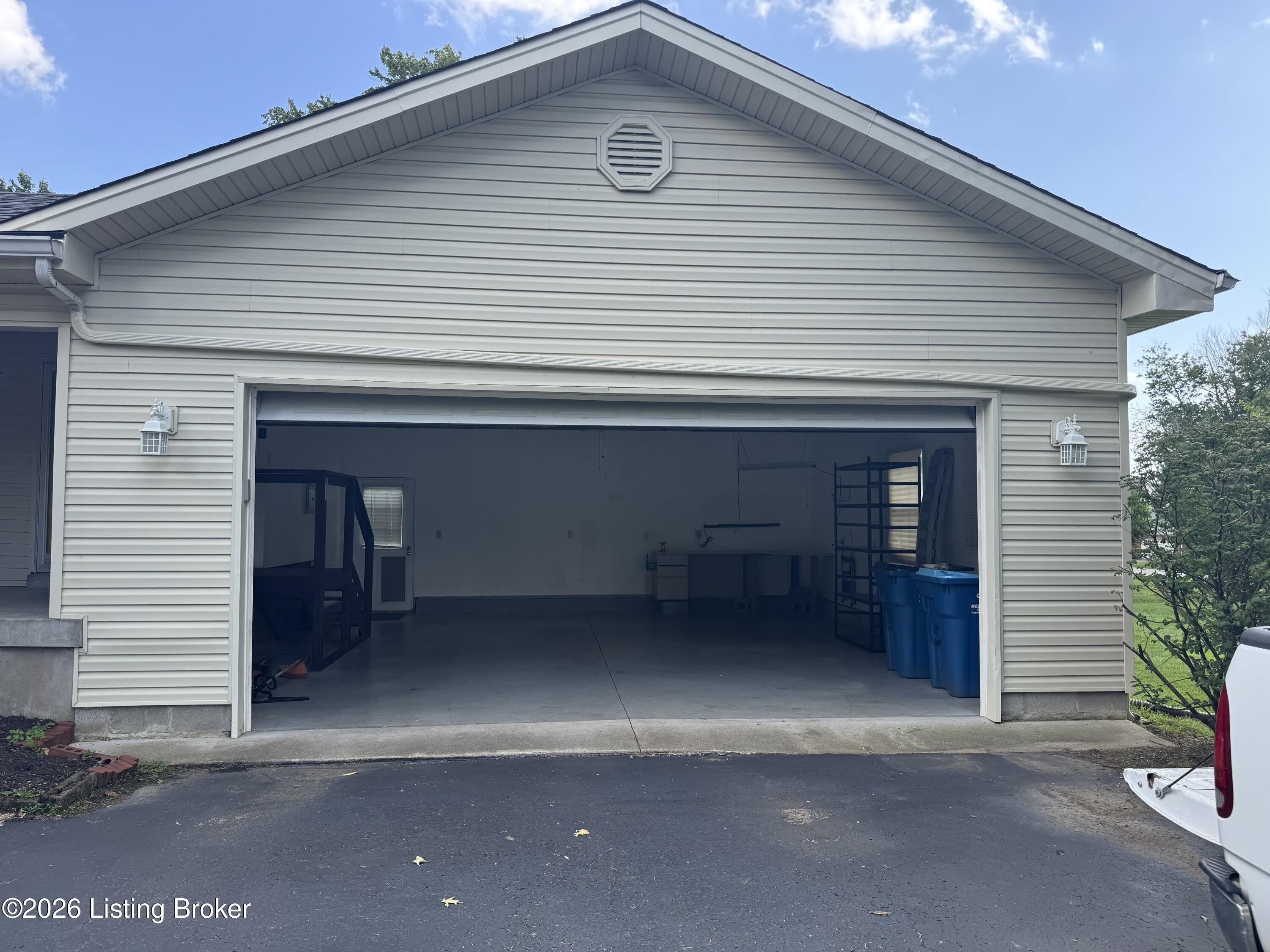12002 Donohue Ave – photo 2