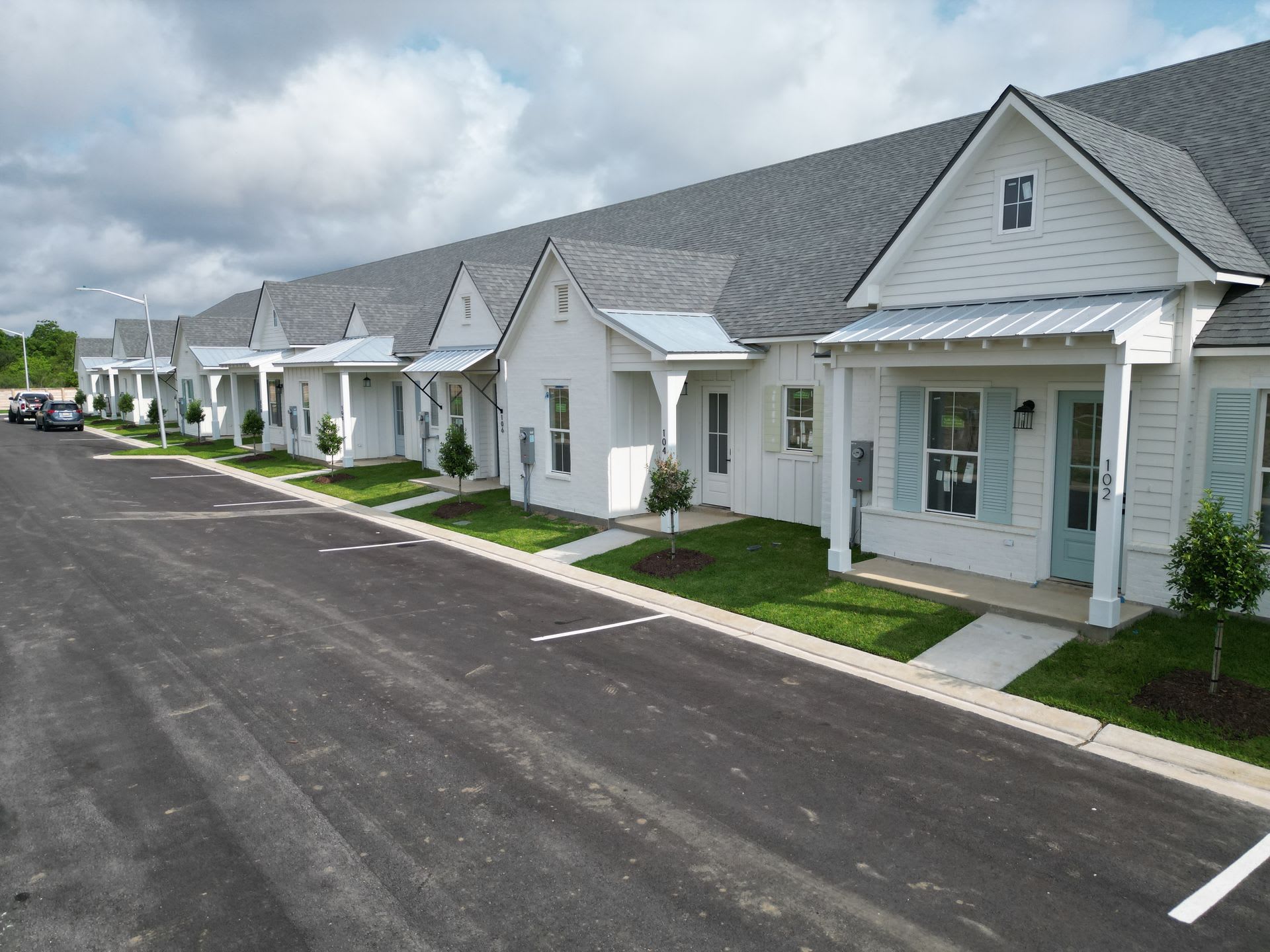 New Single Story 3 bedroom Townhome with Move in Special! – photo 3
