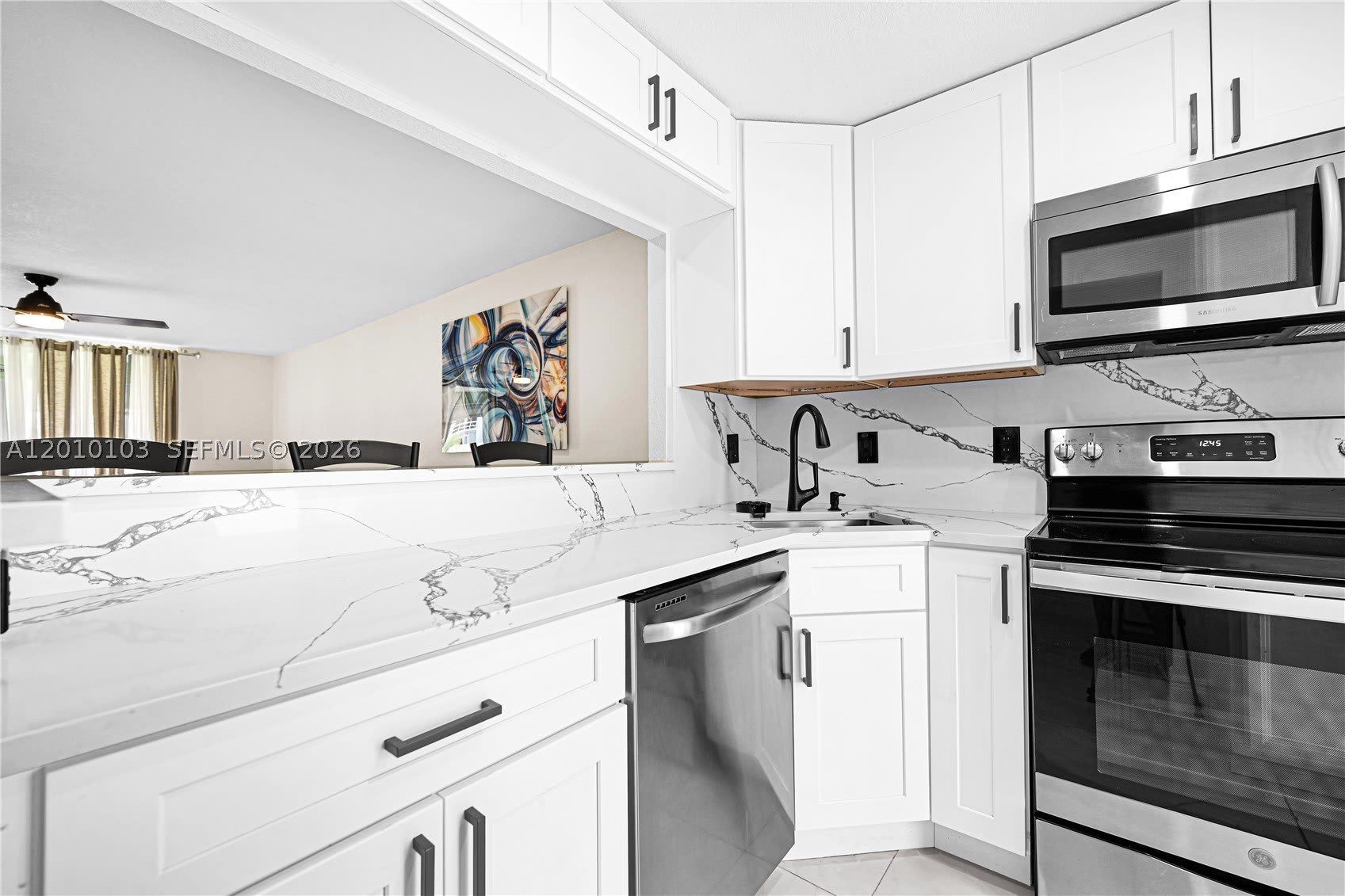 400 SE 10th St – photo 5