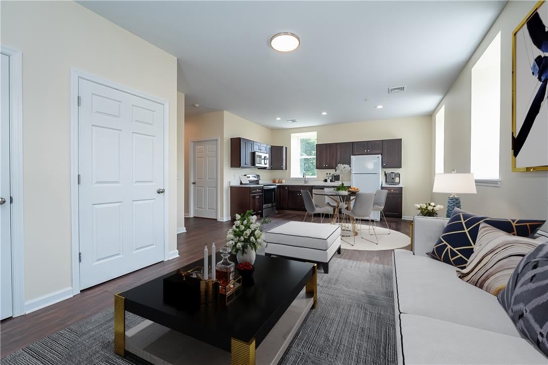 418 Race Street – photo 2