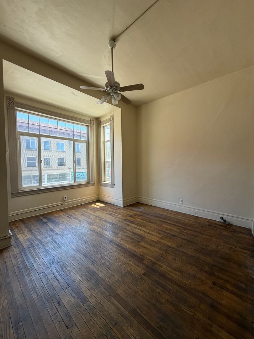 The Studios at San Joaquin St – photo 5