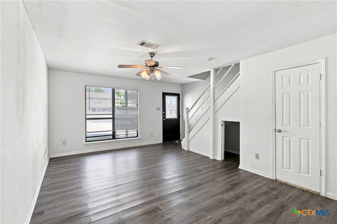3410 Victoria Circle – photo 4