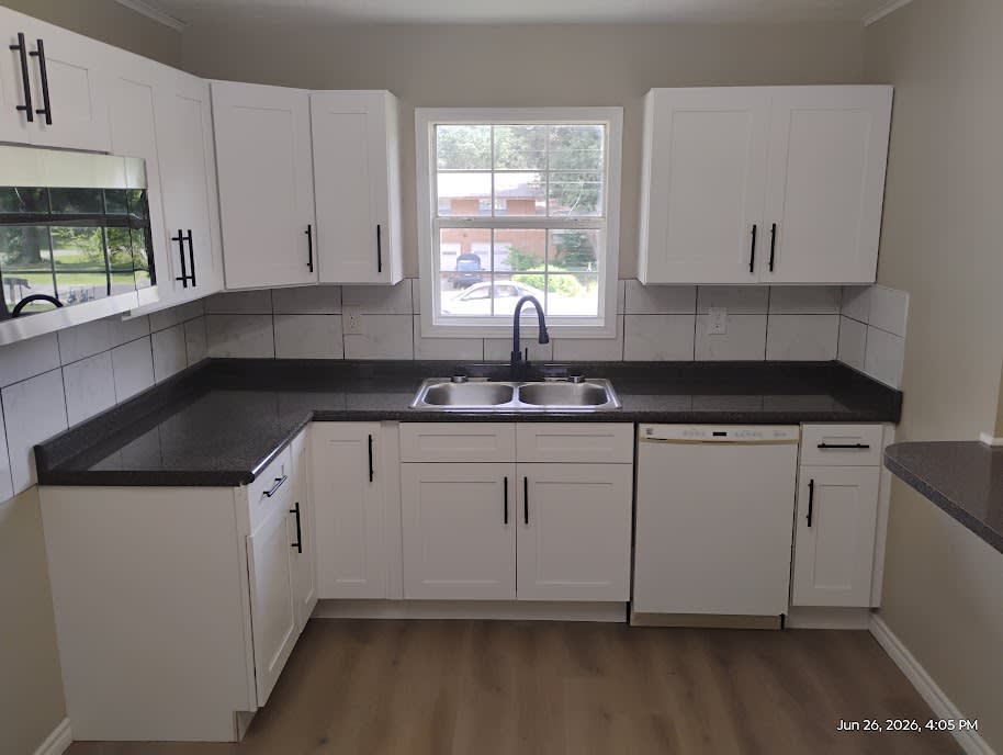 389 Wells St – photo 1