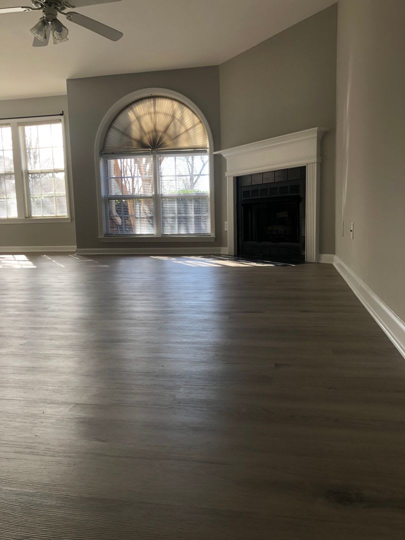 Beautiful Maintenance Free Main Level Condominium In Ivy Glen – photo 3
