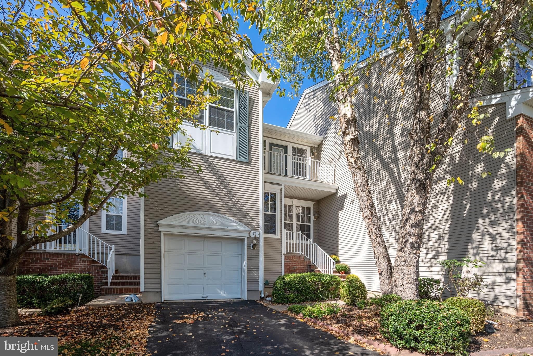 17 STAFFORD Drive – photo 1
