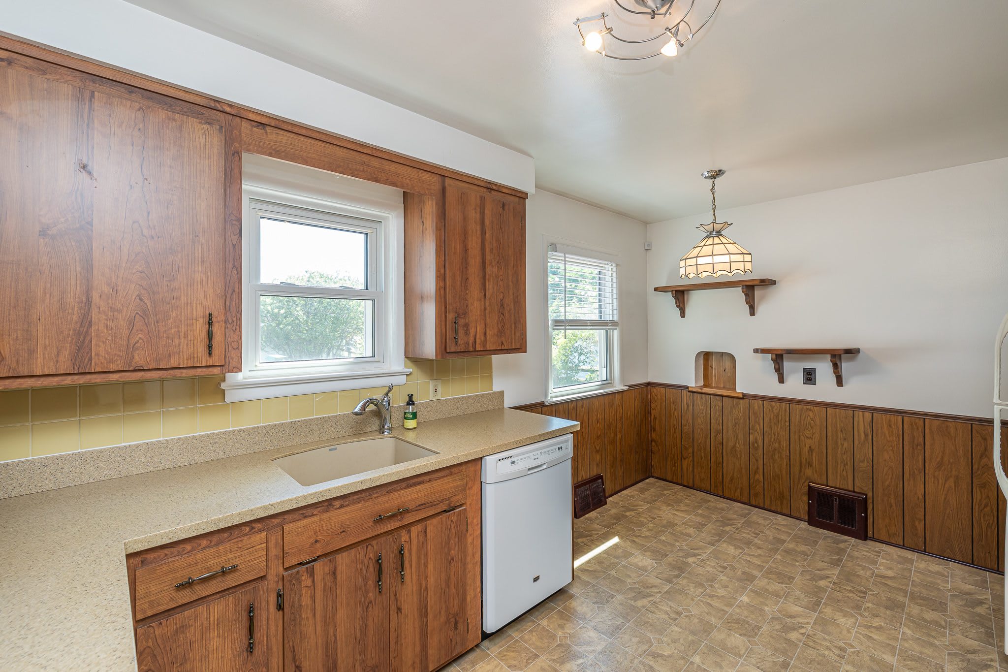 679 Dickerson Rd – photo 5