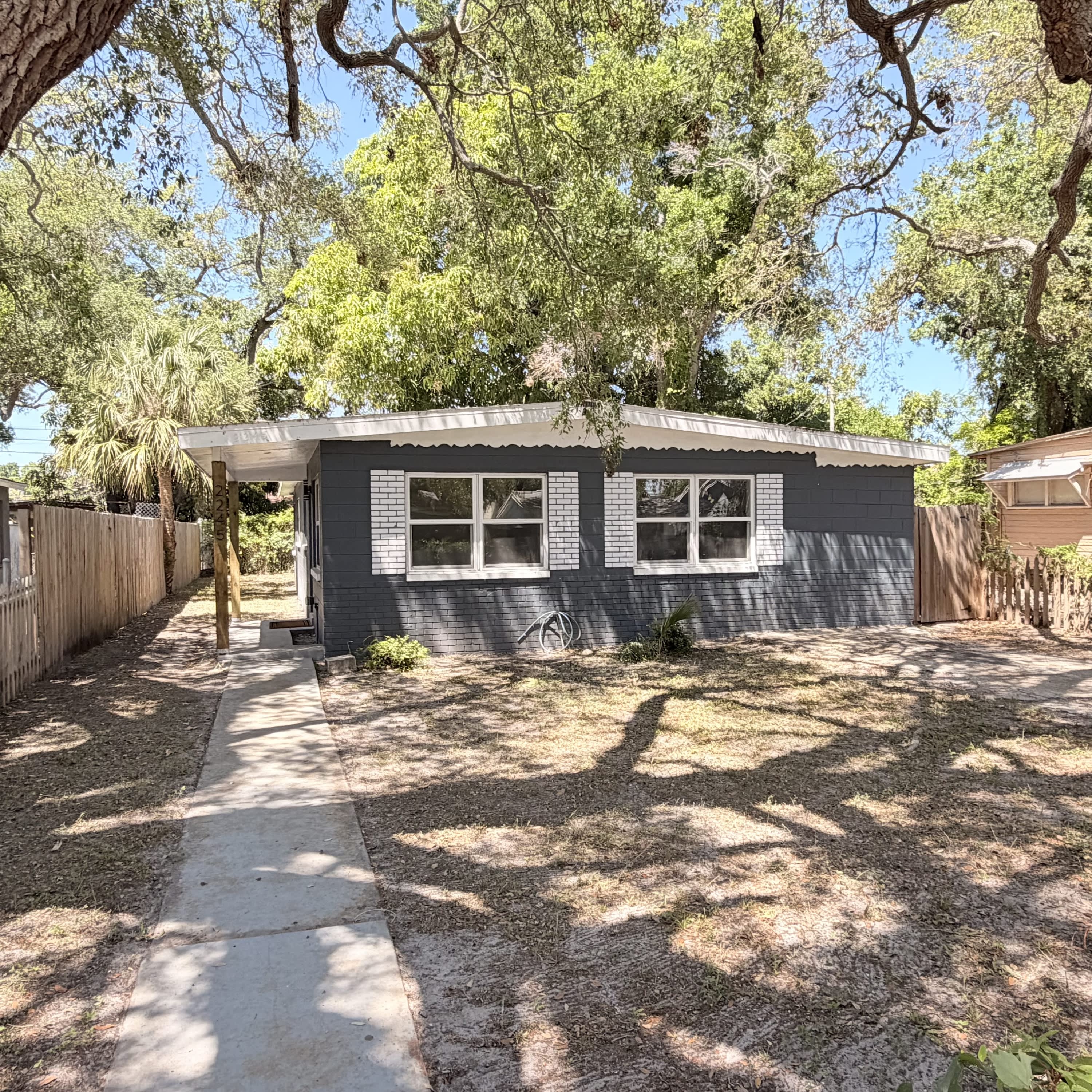 2245 17th Ave S. – photo 1