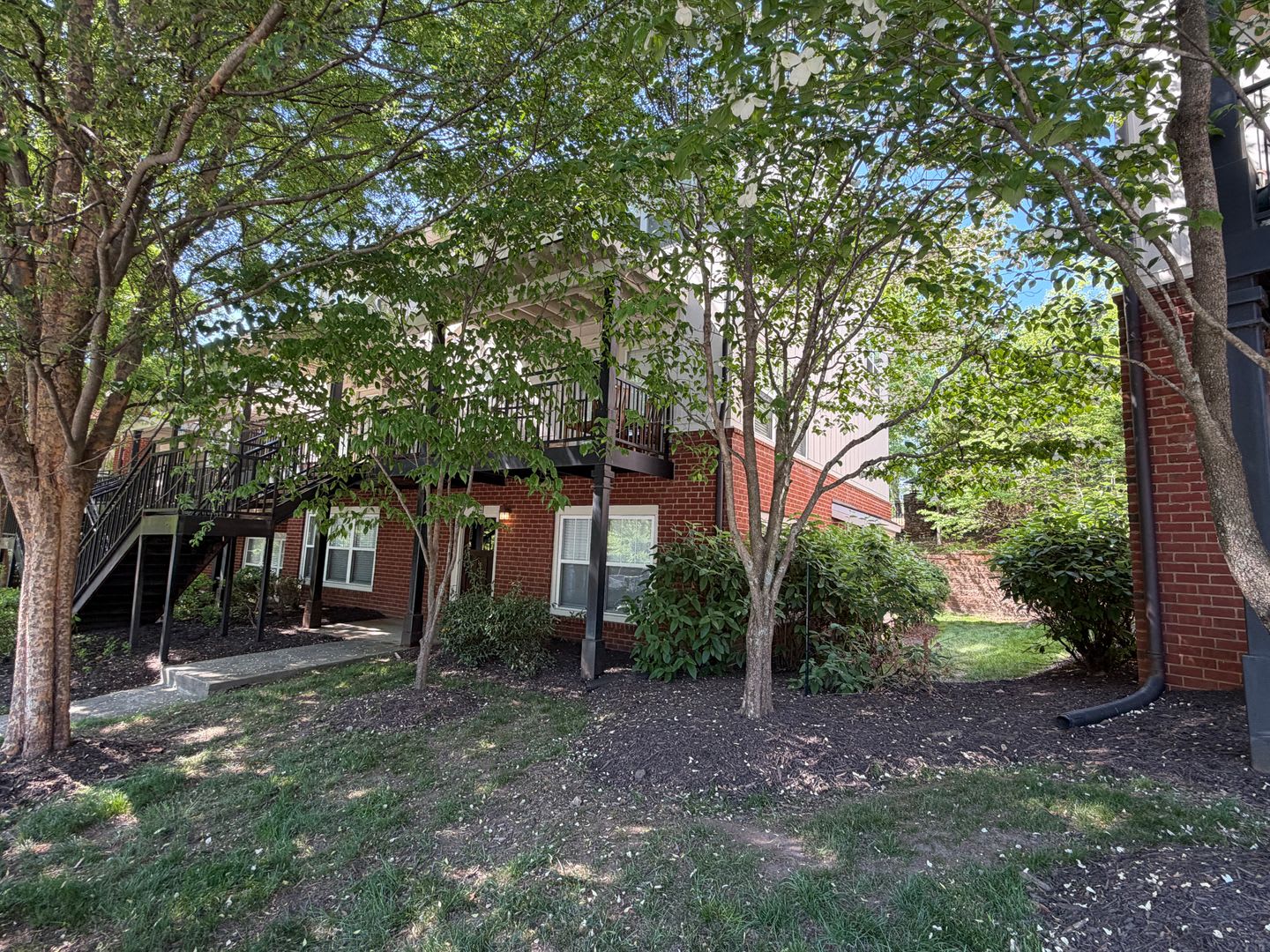 1615 Elmwood Court, #208 – photo 2