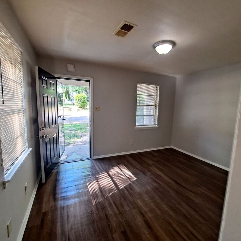 2655 Whitman Ave – photo 1