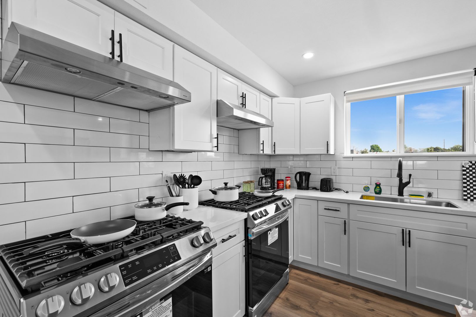MH 1252 W 37th St – photo 5