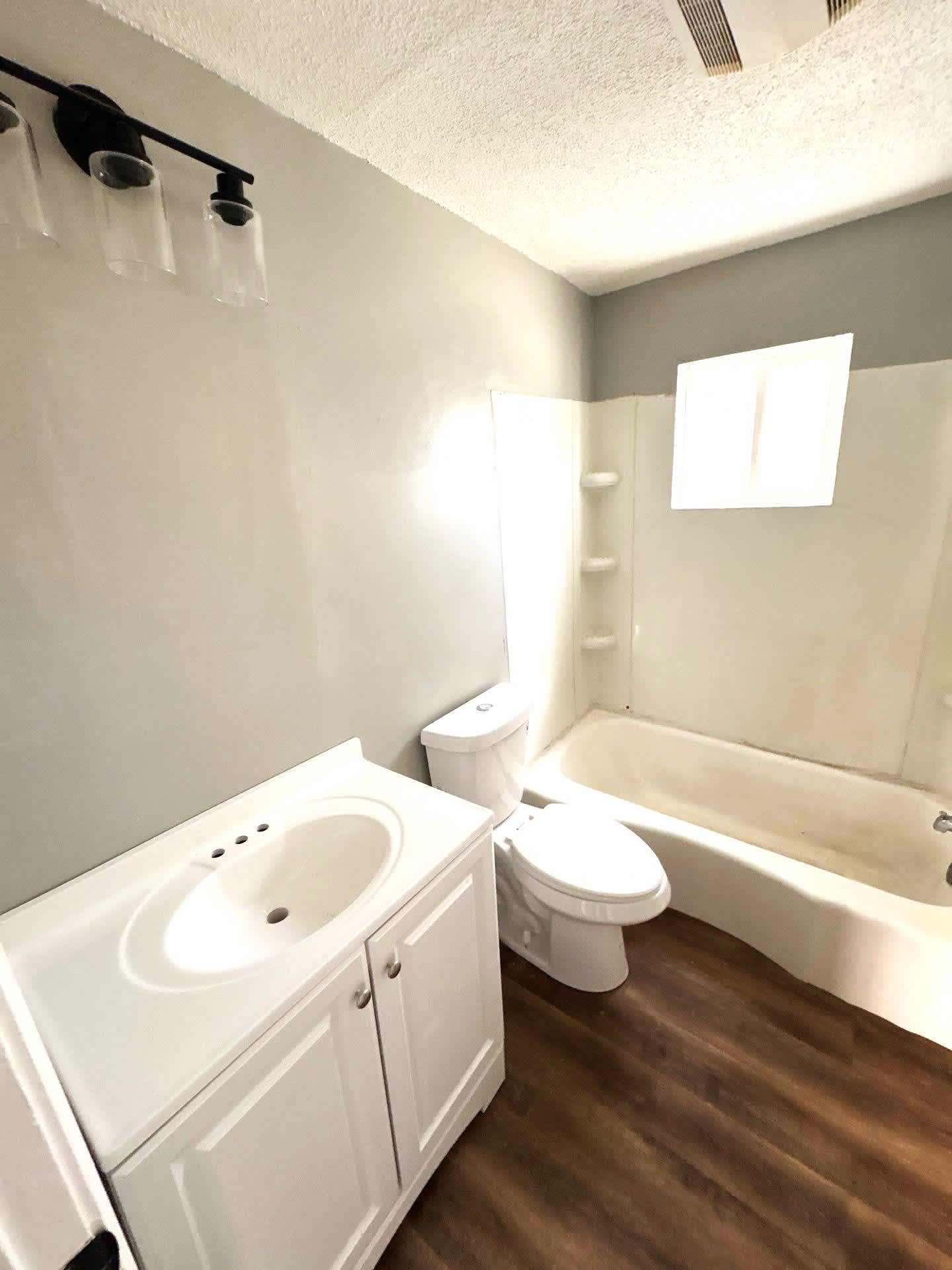329 North College St – photo 3