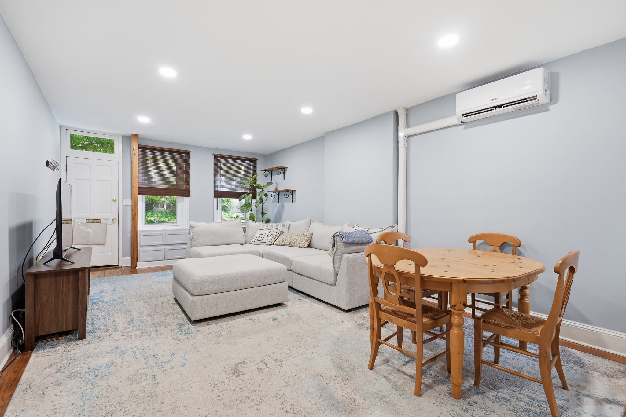 1515 Rodney – photo 4
