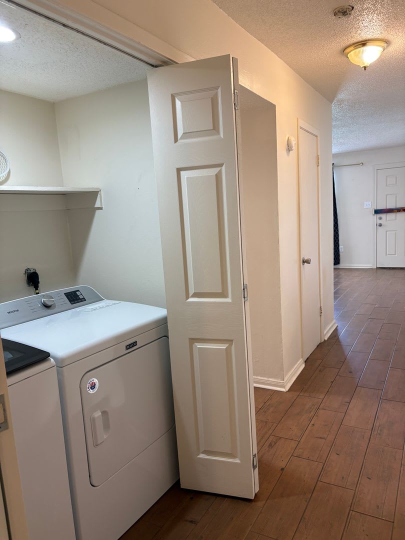 3 Bedroom Townhome Just 3 Blocks from St. Charles Ave. – photo 5