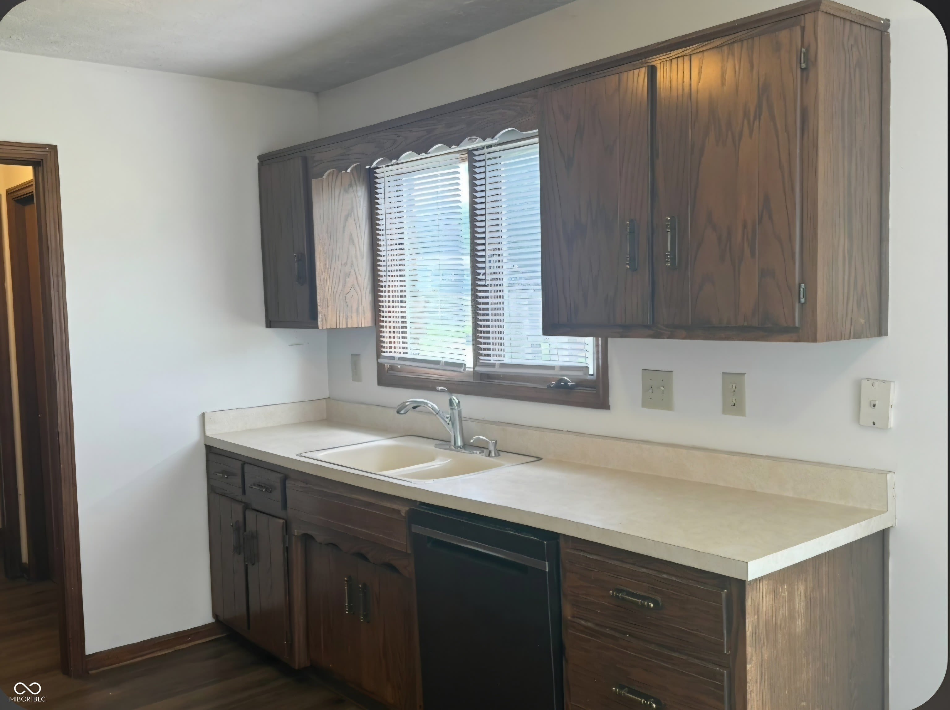 637 Joy Drive – photo 5