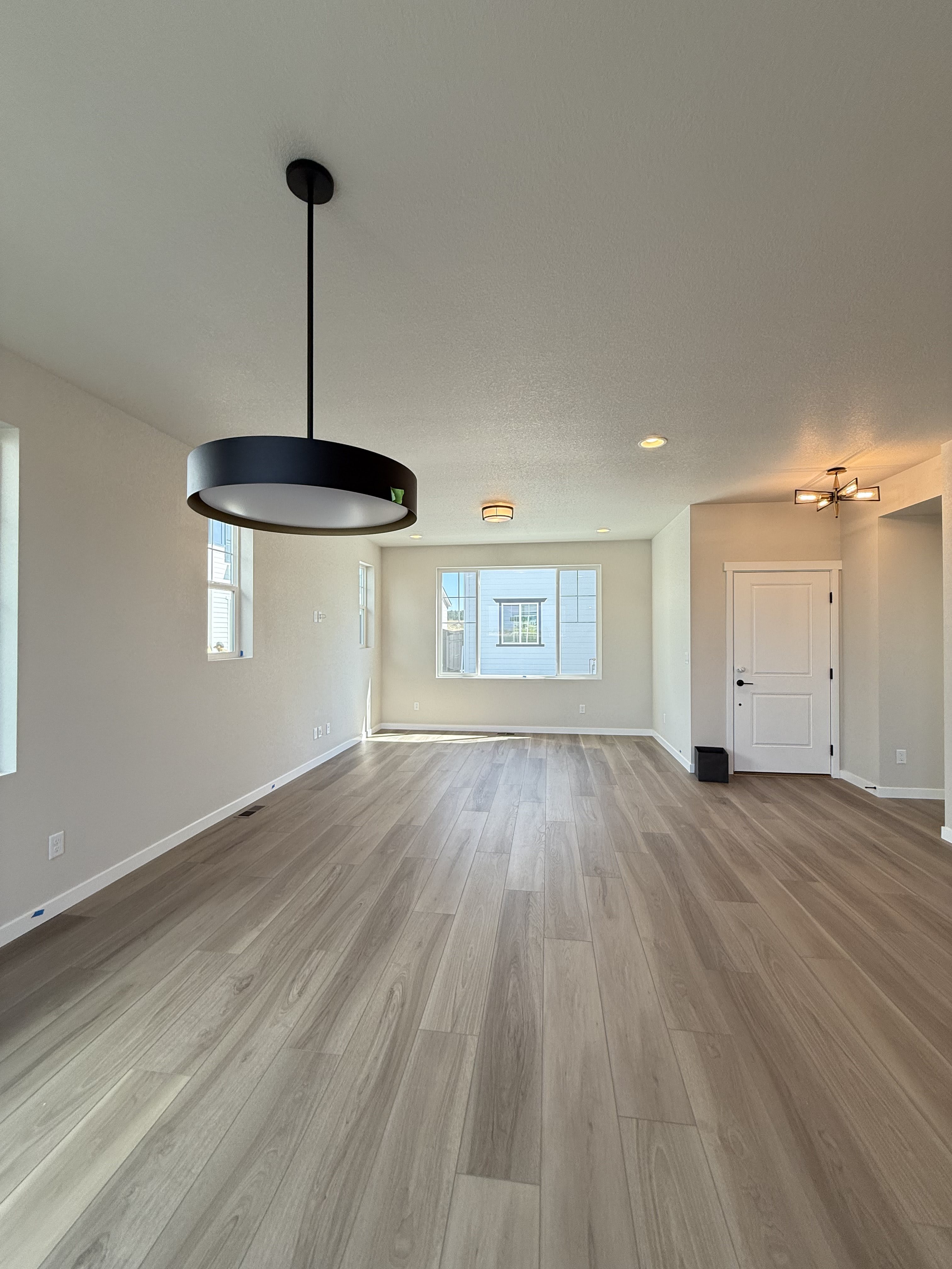 10202 Spry Street – photo 3