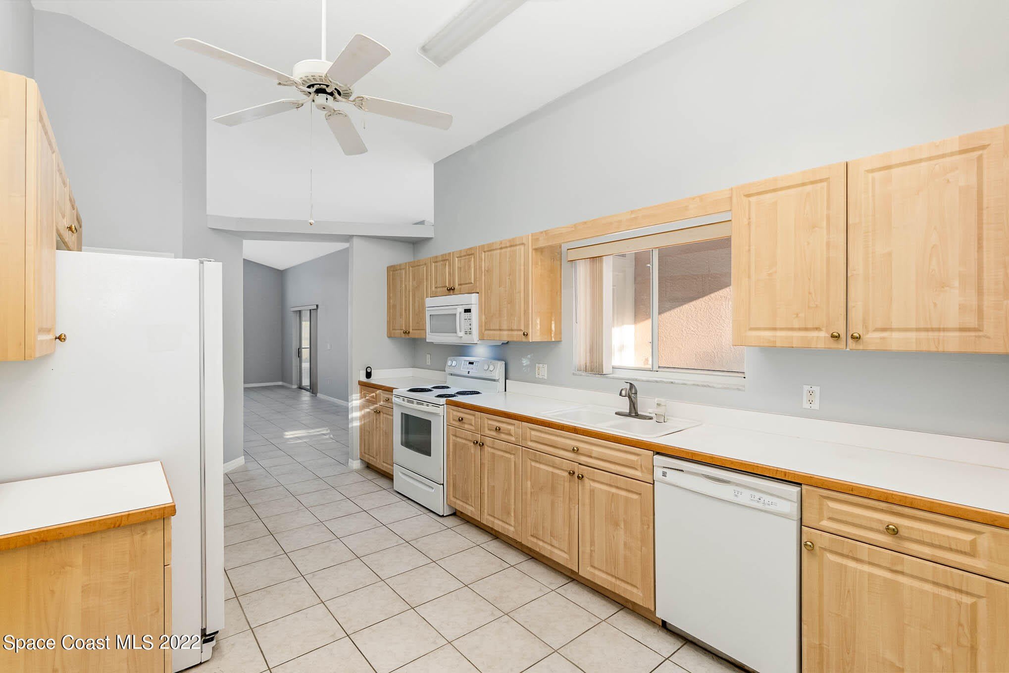 2187 Hedgerow Drive – photo 5