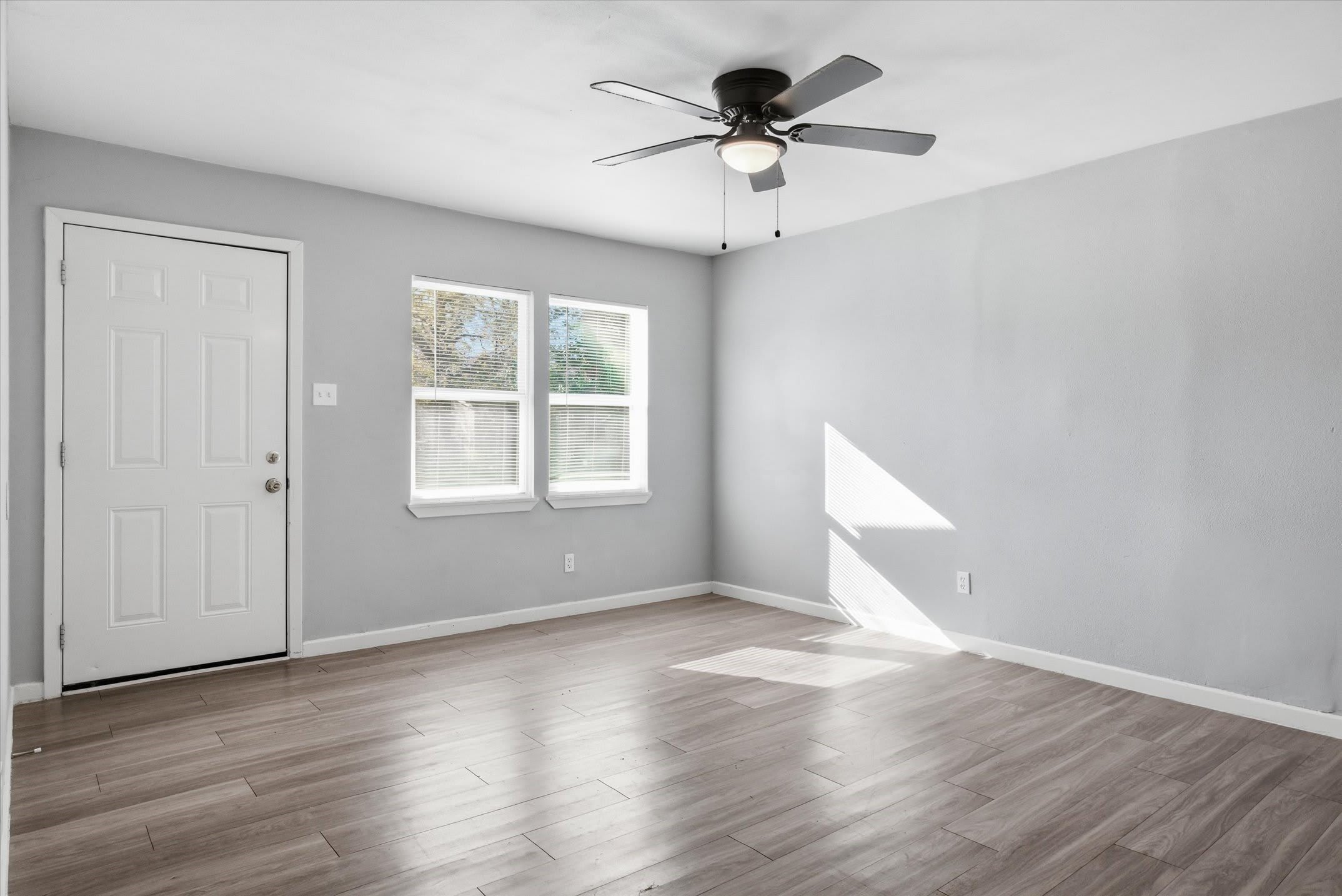 600 M L King Jr Boulevard – photo 4