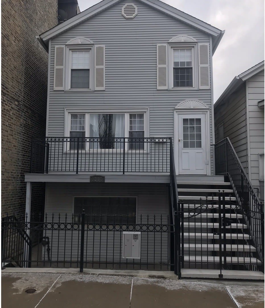 1217 W Grand Avenue – photo 1