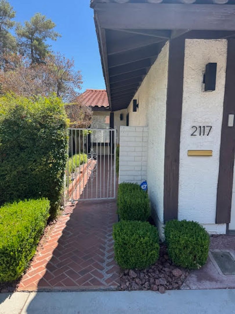 Fully Furnished Home In Spanish Oaks – photo 2